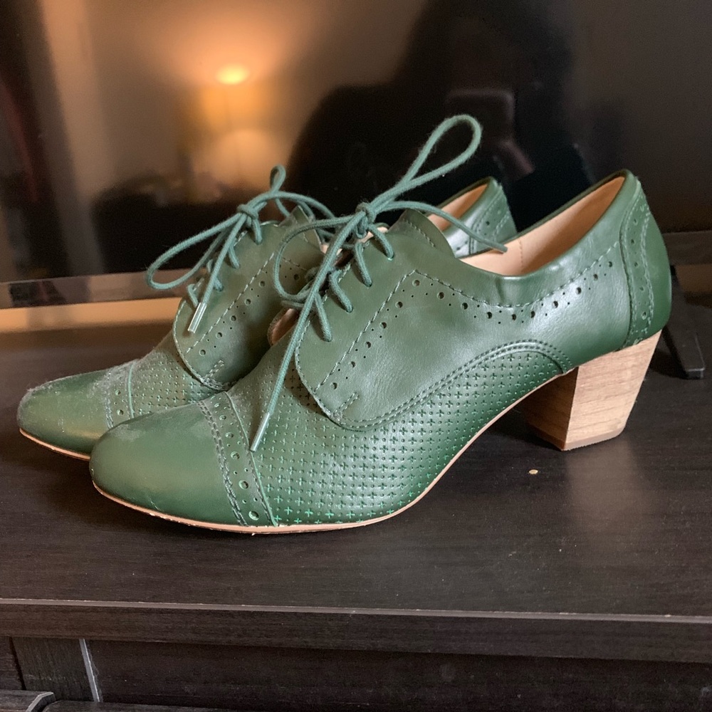 Dolce Nome Vintage Heels